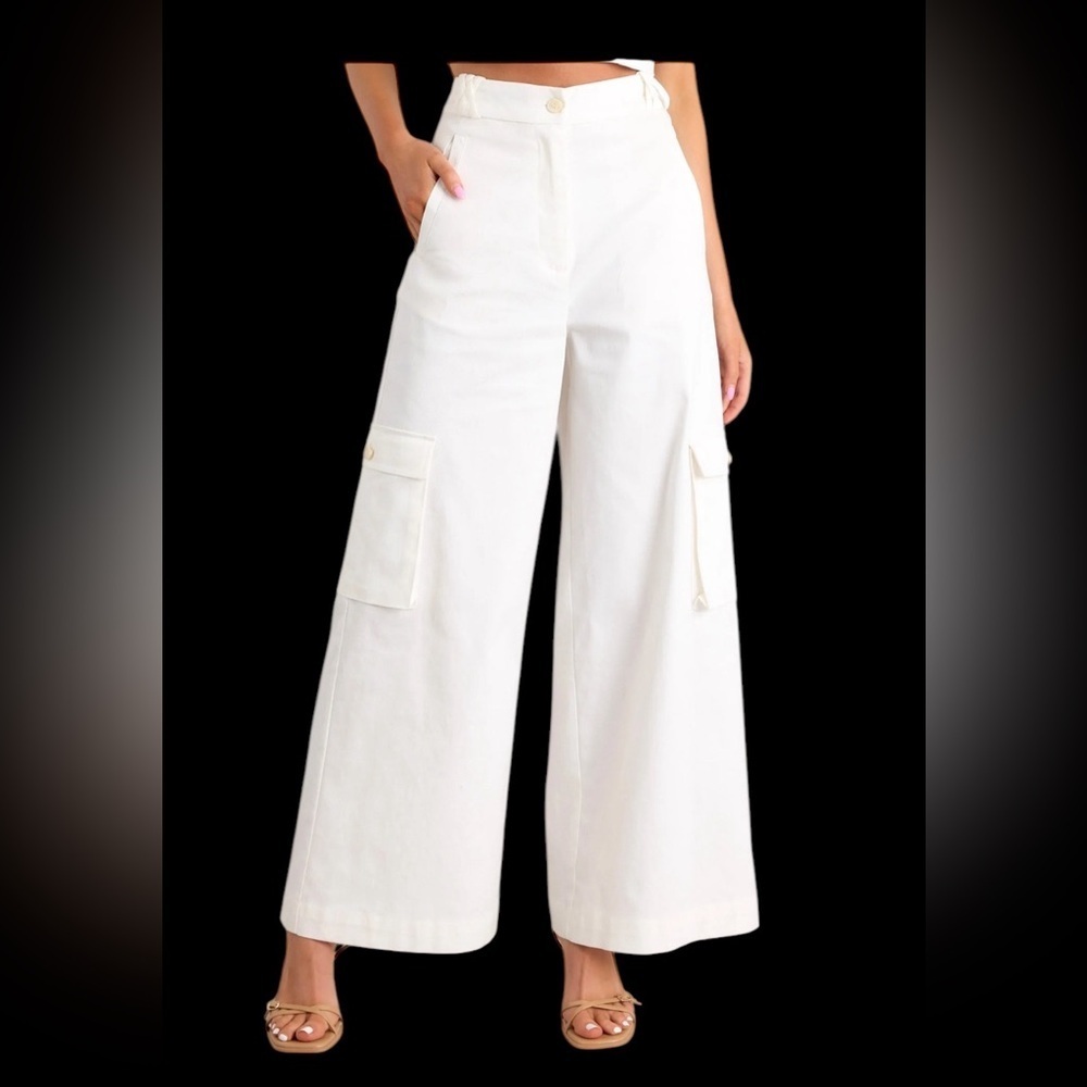 MINKPINK NWOT M “Lottie” ultra wide leg cargo flare!